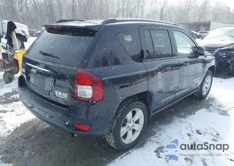 2016 Jeep Compass Sport z USA, uszkodzony, nr VIN 1C4NJDBB2GD733209